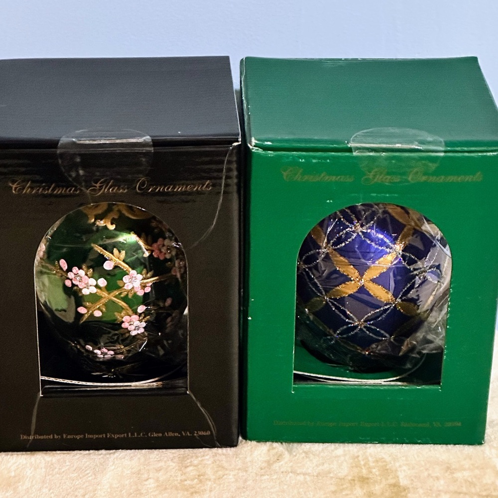 ROYAL CHRISTMAS Vtg. Holiday Heirlooms Christmas Blown Premier Glass Ornaments